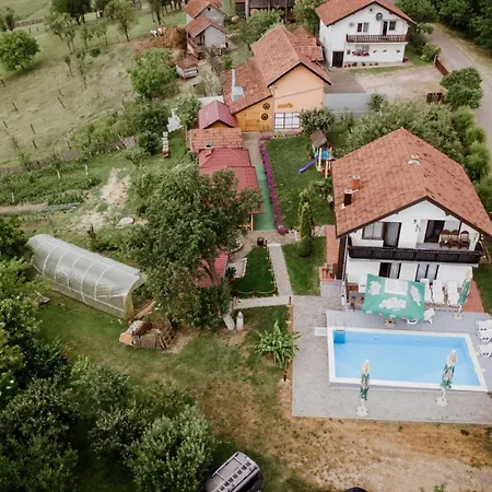 Djedovo Ognjiste 2 *