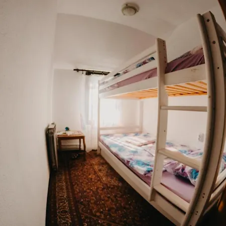 Djedovo Ognjiste 2 アパート *